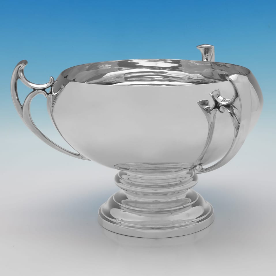 Antique Sterling Silver Trophy - Barnard Brothers, hallmarked in 1910 London - George V - Image 2