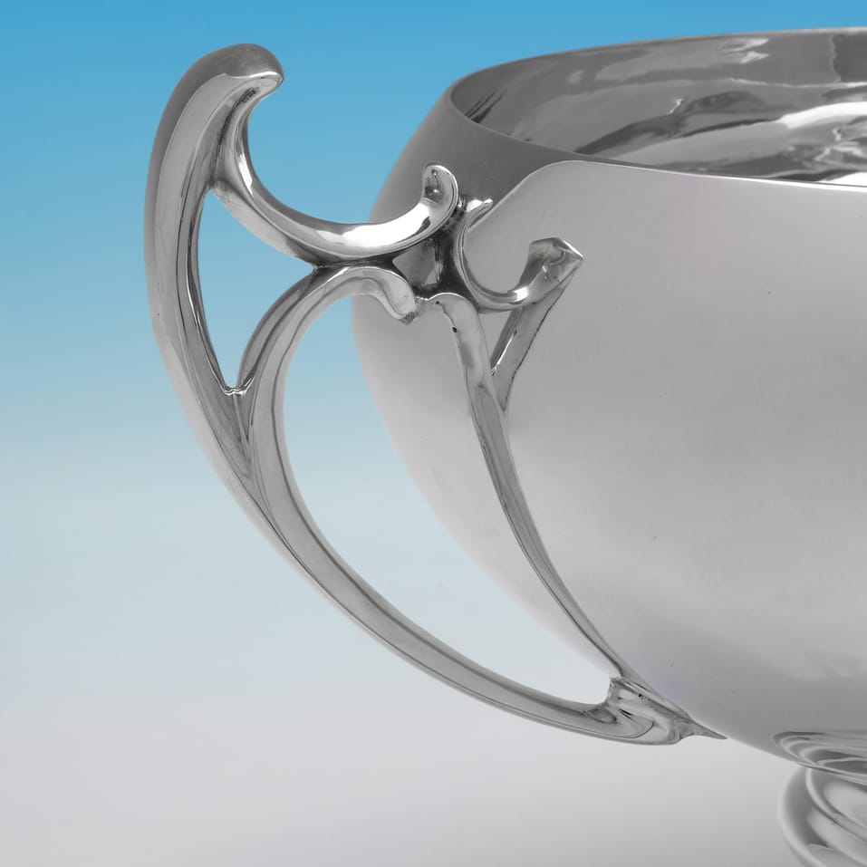 Antique Sterling Silver Trophy - Barnard Brothers, hallmarked in 1910 London - George V - Image 3