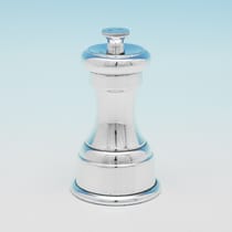 https://www.ifranks.com/images/silverware/v1/pepper-grinders/l0495p/l/l0495p-silver-pepper-grinders-1.jpg