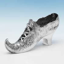 Vintage silver sale shoes