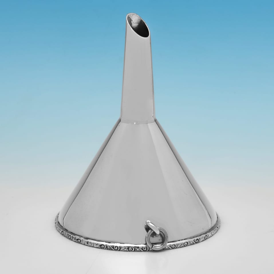 Sterling Silver Wine Funnel - Deakin & Francis, hallmarked in 1974 Birmingham - Elizabeth II - Image 2